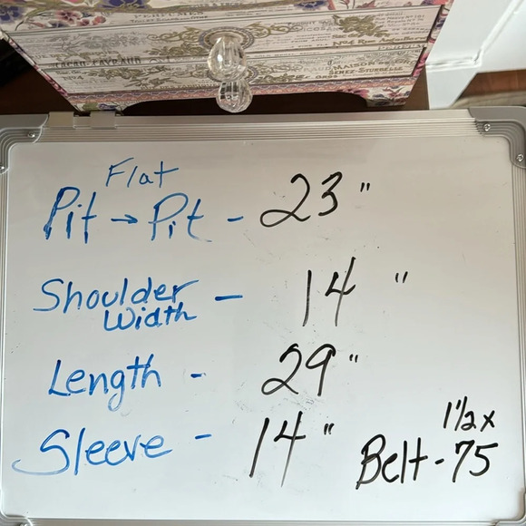 🤩 Vintage Linea Del Ollio semi sheer Retro print Blouse with matching Belt 🤩 - Picture 9 of 9